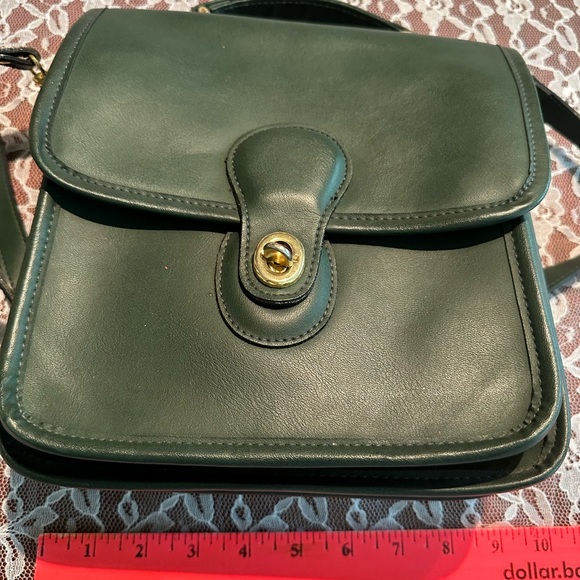 Green purse!!! - Picture 4 of 7